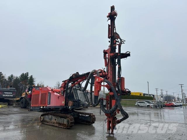 Sandvik DX800 Echipamente de forare la suprafata