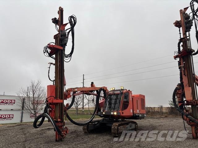 Sandvik DX800 Echipamente de forare la suprafata