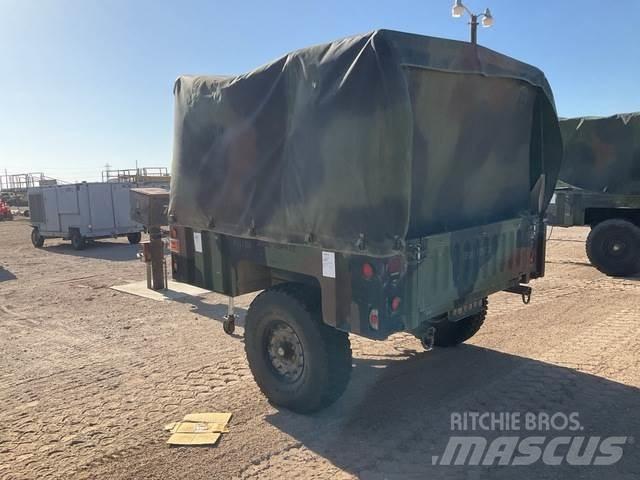 Schutt M1102 Alte remorci