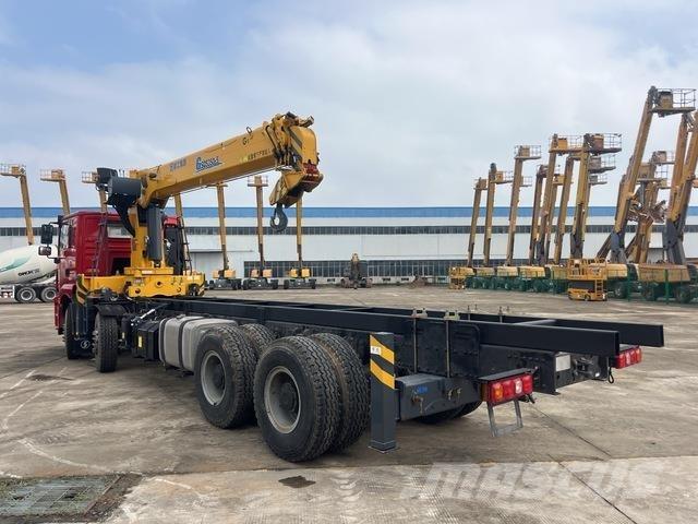 Shacman M3000 Camioane cu macara
