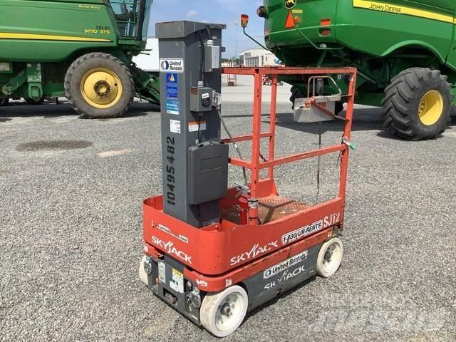 SkyJack SJ12 Ascensoare verticale catarg