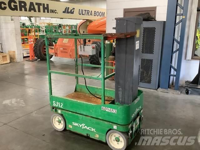 SkyJack SJ12 Ascensoare verticale catarg