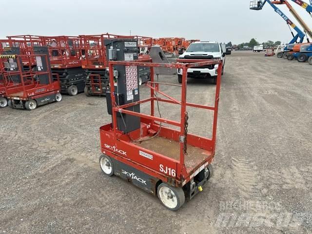 SkyJack SJ16 Ascensoare verticale catarg
