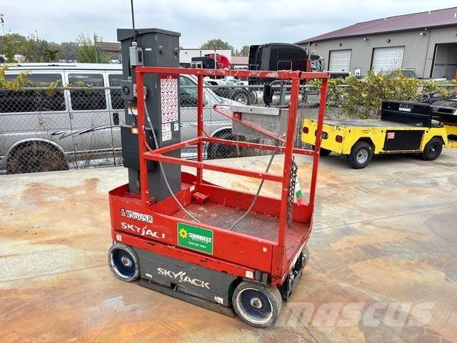 SkyJack SJ16 Ascensoare verticale catarg