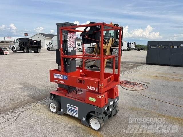 SkyJack SJ20E Ascensoare verticale catarg