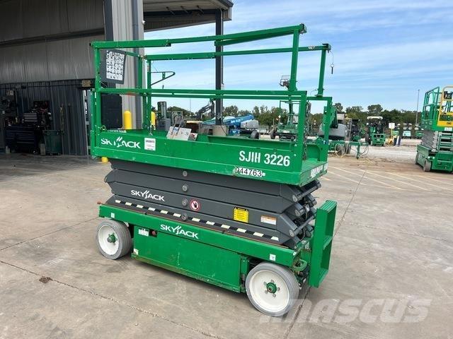 SkyJack SJ3226 Platforme foarfeca