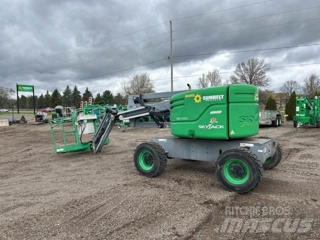 SkyJack SJ46AJ Nacele cu brat articulat