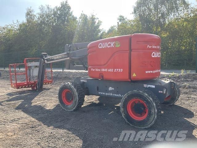 SkyJack SJ51AJ Nacele cu brat articulat