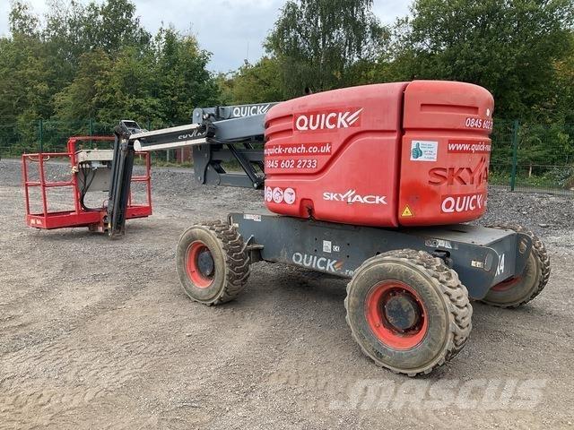 SkyJack SJ51AJ Nacele cu brat articulat