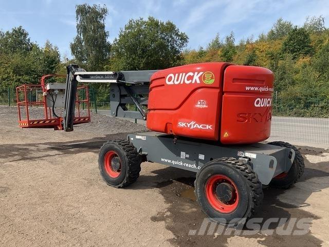 SkyJack SJ51AJ Nacele cu brat articulat