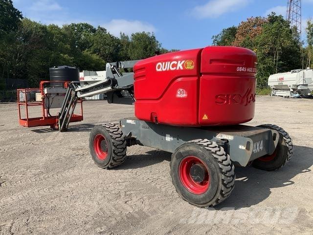 SkyJack SJ51AJ Nacele cu brat articulat