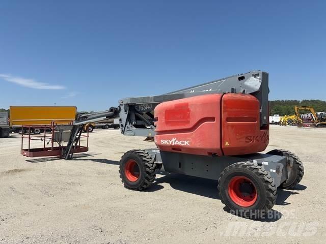SkyJack SJ63AJ Nacele cu brat articulat