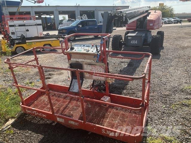 SkyJack SJ66T Nacele cu brat telescopic