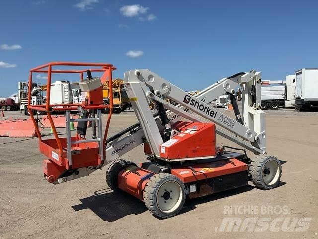 Snorkel A38E Nacele cu brat articulat