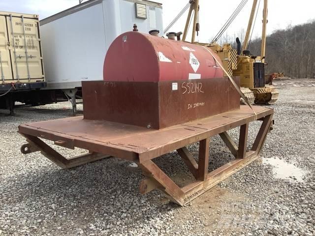  Steel 500 Gal Remorci Cisterne