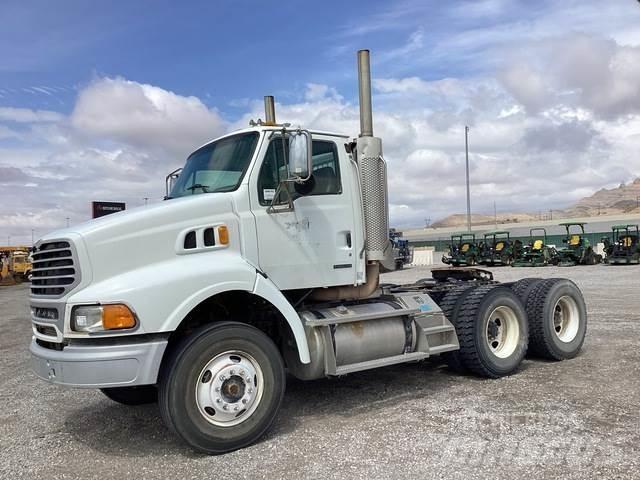 Sterling A9500 Autotractoare