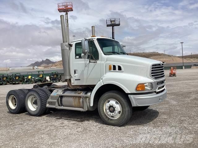 Sterling A9500 Autotractoare