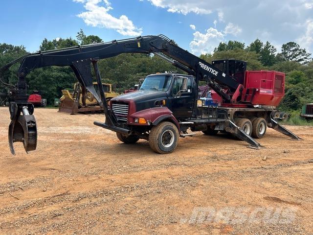 Sterling L8513 Camion pentru lemne