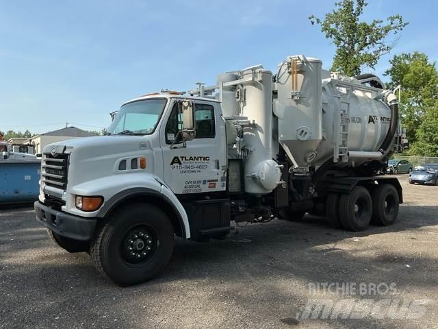 Sterling L9500 Excavatoare pe șenile
