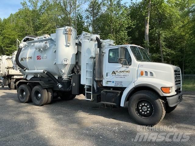 Sterling L9500 Excavatoare pe șenile
