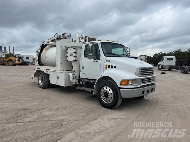 Sterling M7500 Camion vidanje