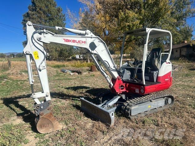 Takeuchi TB235 Excavatoare pe șenile
