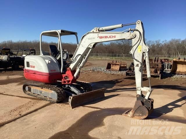 Takeuchi TB240 Excavatoare pe șenile

