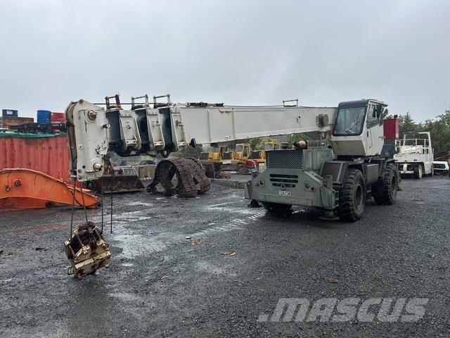 Terex RT130 Macara teren accidentat