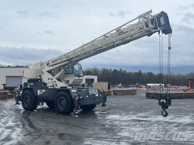 Terex RT230-2 Macara teren accidentat