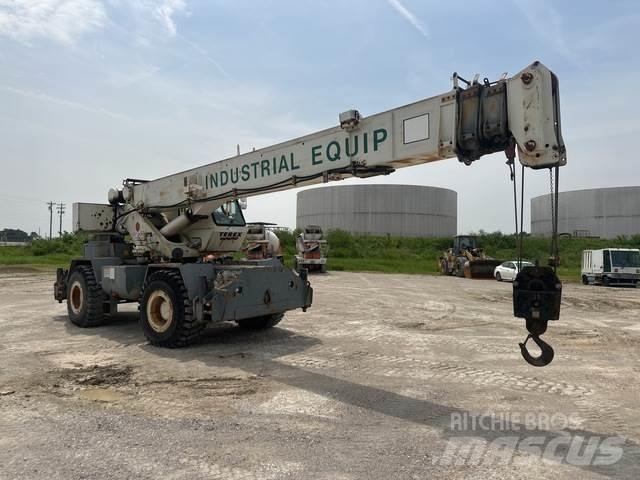 Terex TR230 Macara teren accidentat