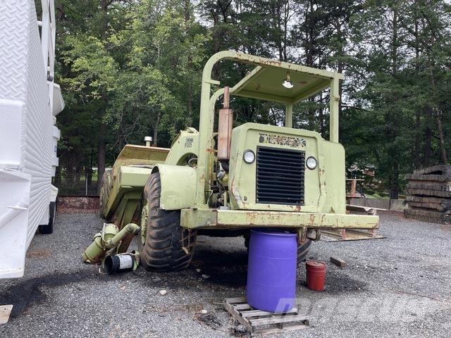 Terex TS14B Elevatoare