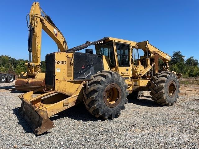 Tigercat 620D Utilaje de manevrarea a bustenilor