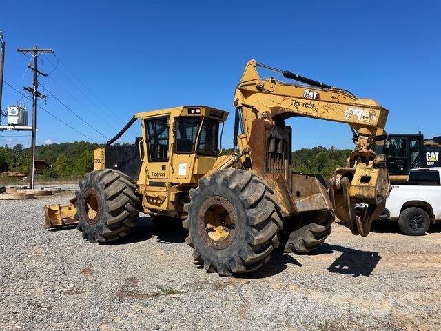 Tigercat 620D Utilaje de manevrarea a bustenilor