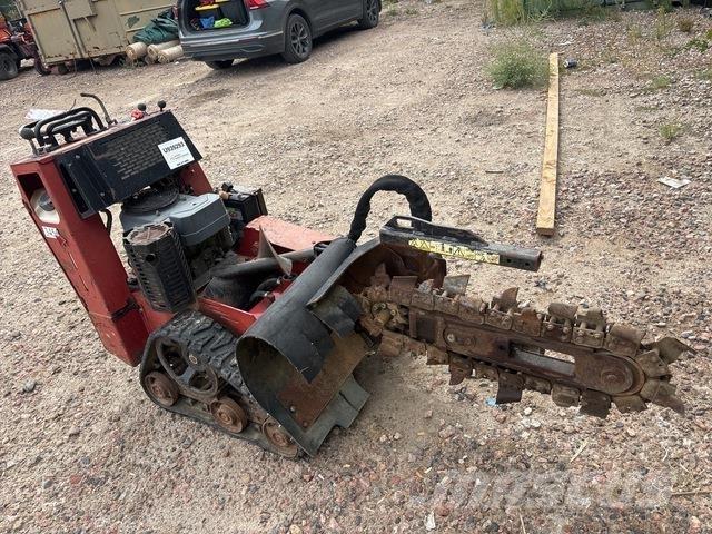 Toro TRX-19 Excavatoare de santuri