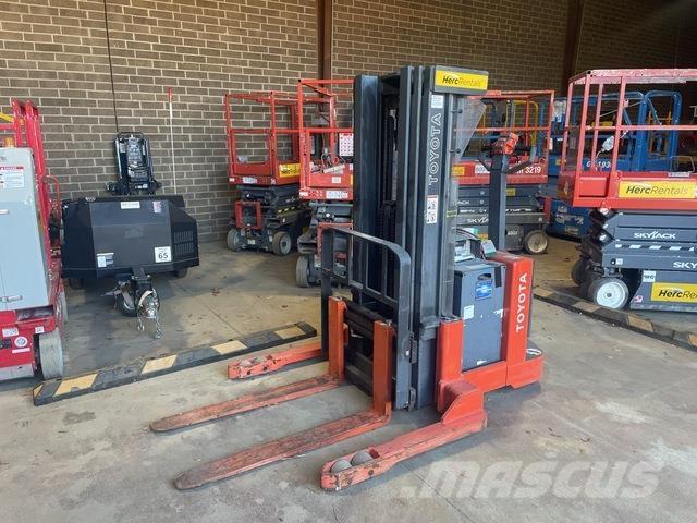 Toyota 6BWS20 Transpaleti autopropulsanti