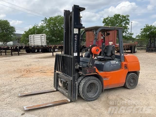 Toyota 7FDKU40 Utilaje construcții - Altele
