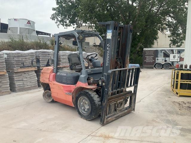 Toyota 7FGU35 Utilaje construcții - Altele