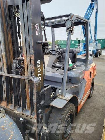 Toyota 8FD35U Strivuitoare-altele