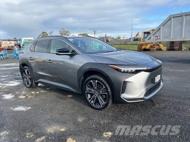 Toyota BZ4X Masini