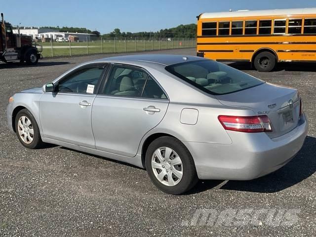 Toyota Camry Masini