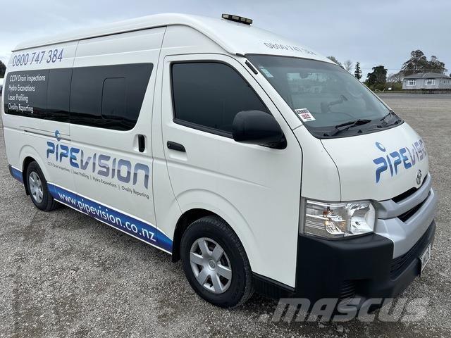 Toyota HiAce Utilitara