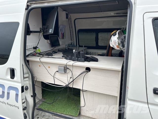Toyota HiAce Utilitara