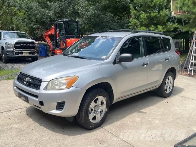 Toyota RAV4 Masini