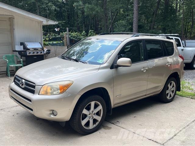 Toyota RAV4 Masini