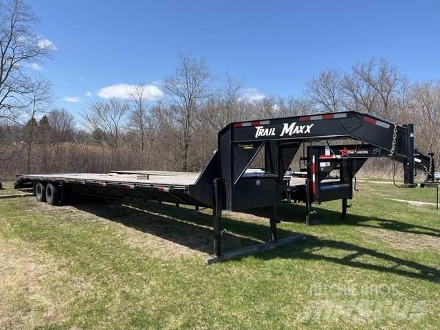 TrailMaxx  Remorci transport vehicule