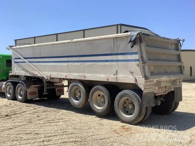 Travis S102 Remorci basculante