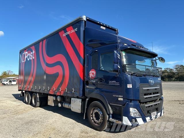 UD CD 25 360 Camion cu prelata