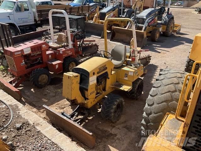Vermeer RT450 Excavatoare de santuri