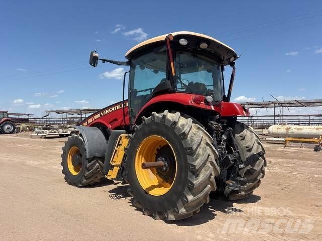 Versatile 260 Tractoare