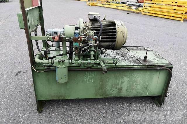 Vickers V2020 Utilaje construcții - Altele